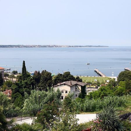 Parenzana Sea View Apartments Sk 波尔托罗 外观 照片