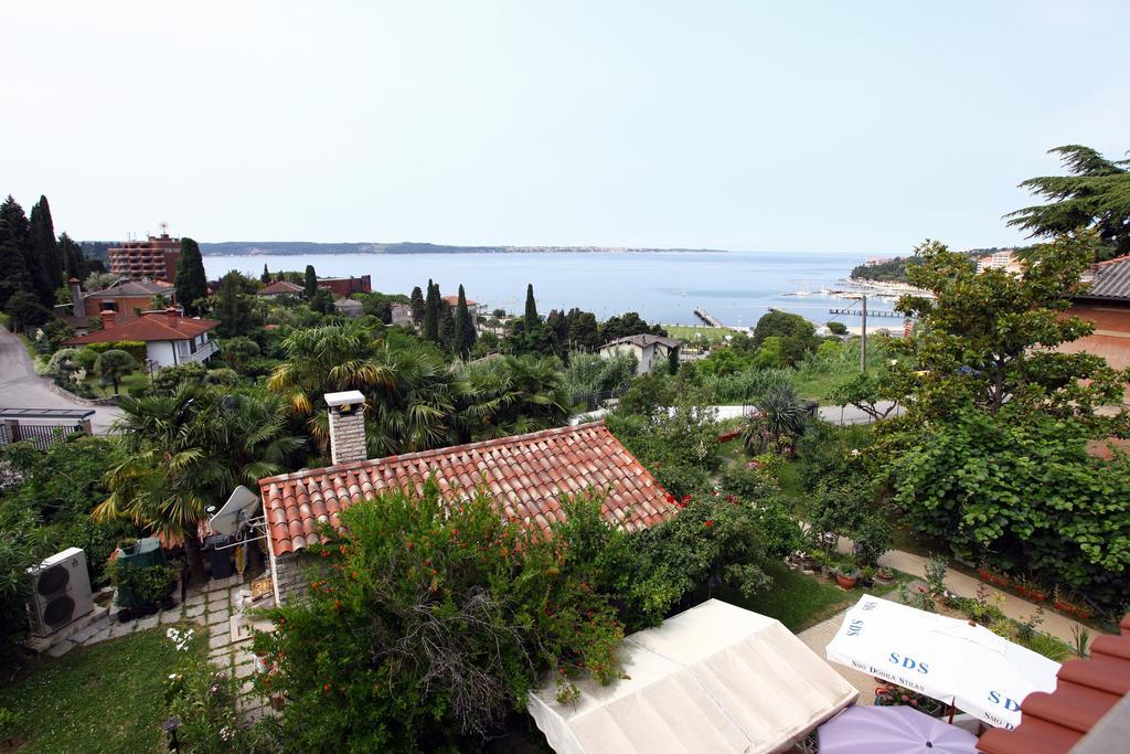 Parenzana Sea View Apartments Sk 波尔托罗 外观 照片