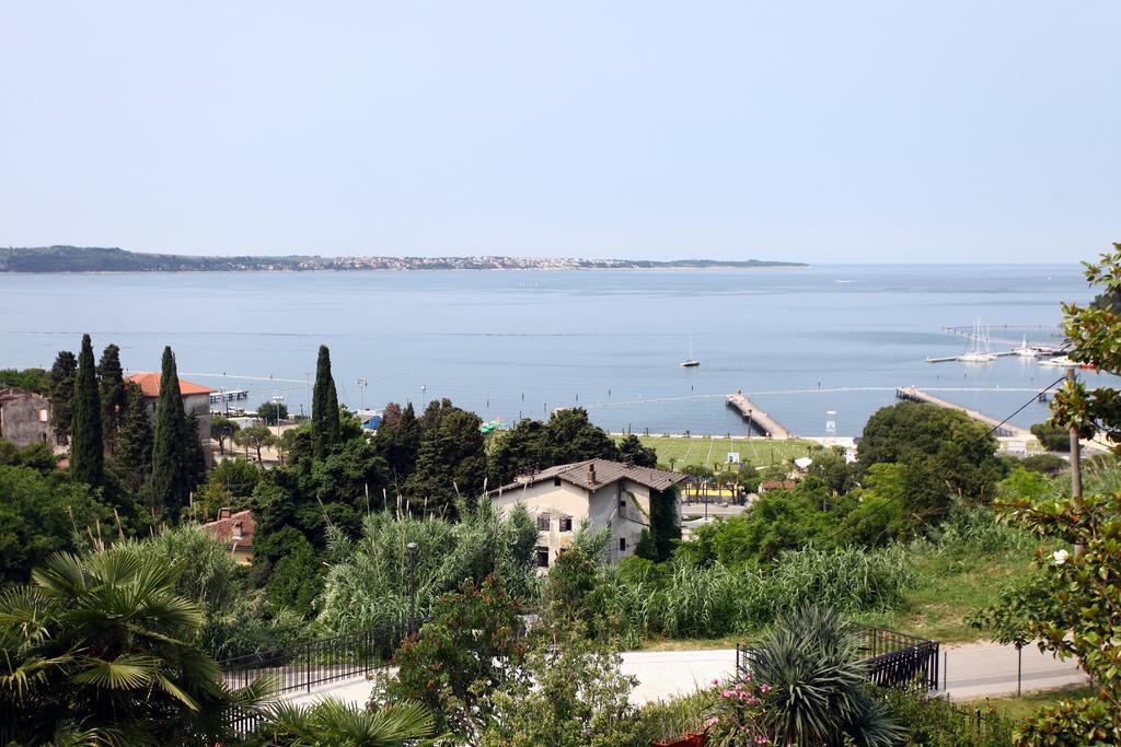Parenzana Sea View Apartments Sk 波尔托罗 外观 照片