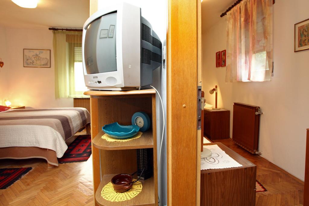 Parenzana Sea View Apartments Sk 波尔托罗 外观 照片