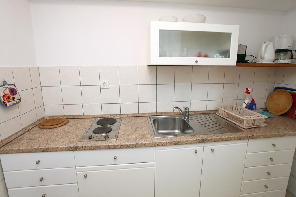 Parenzana Sea View Apartments Sk 波尔托罗 外观 照片